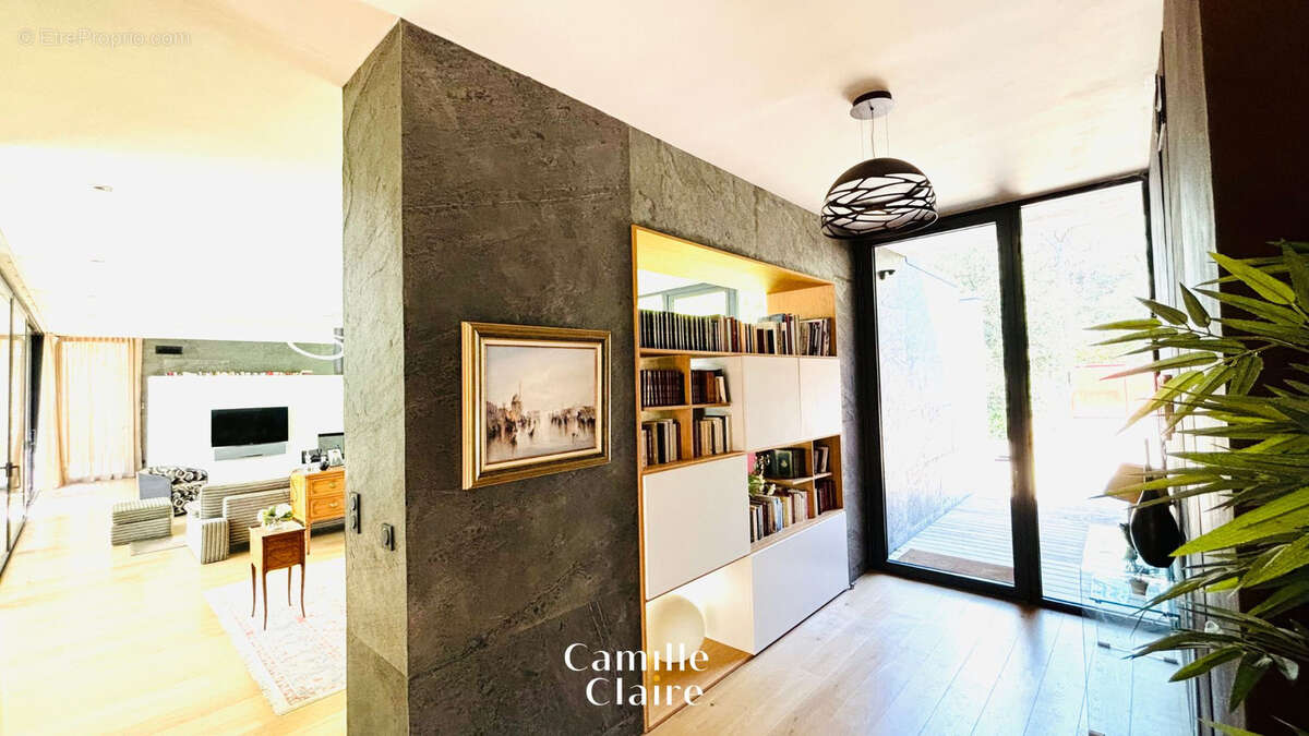 Maison à SAINT-MARC-JAUMEGARDE