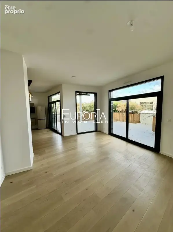 Appartement 5 pièces 121 m² à vendre à Tassin-La-Demi-Lune (69160) - photo 3