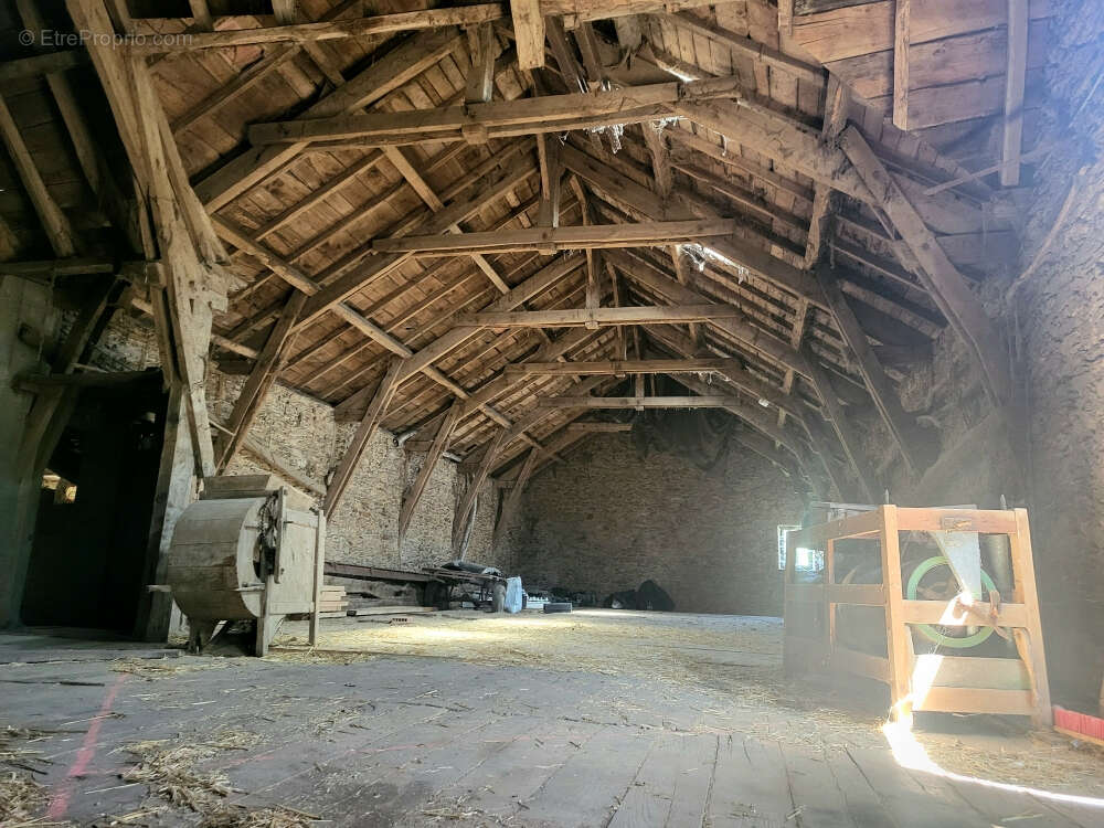 Maison à ALMONT-LES-JUNIES