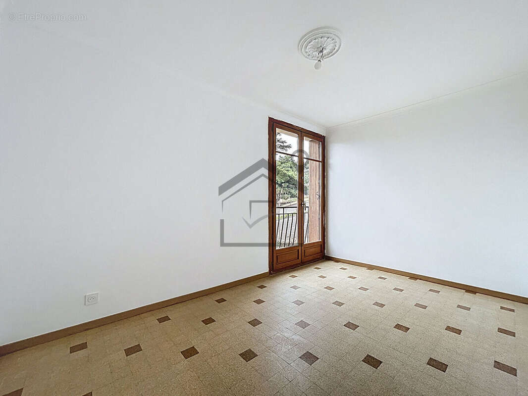 Appartement 61 m² à Marseille-15e  - photo 9