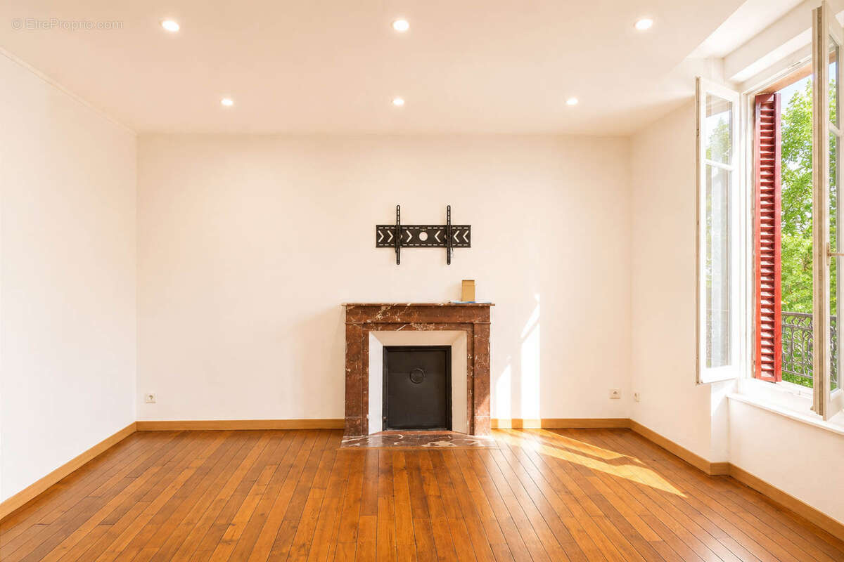 Appartement à CHARLEVILLE-MEZIERES
