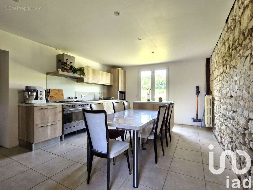 Photo 2 - Maison à CHINON