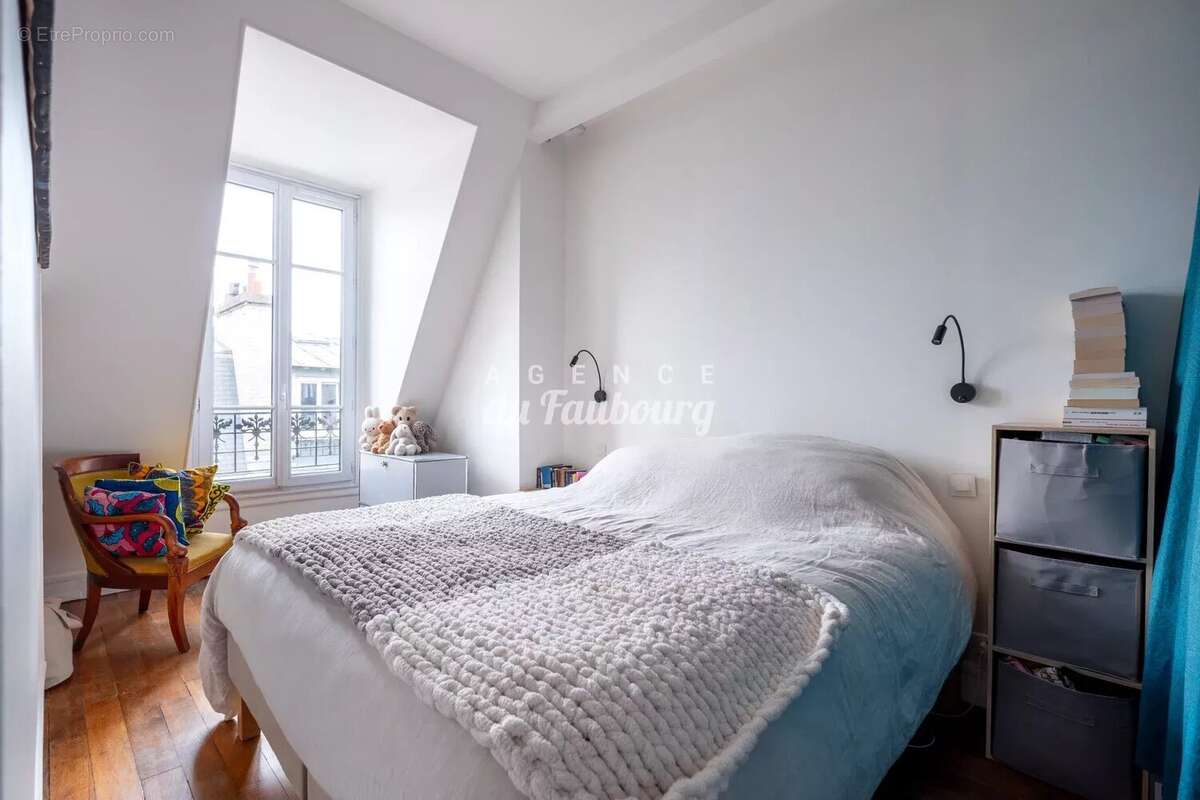Appartement à PARIS-10E