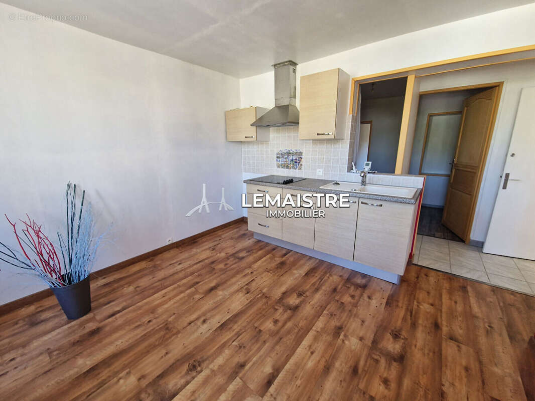 Appartement à LILLEBONNE
