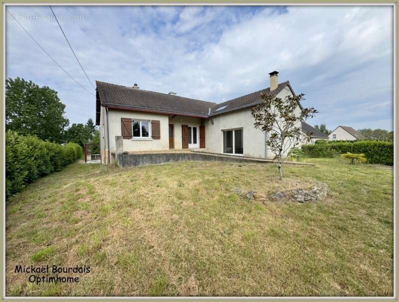 Maison à CHANNAY-SUR-LATHAN