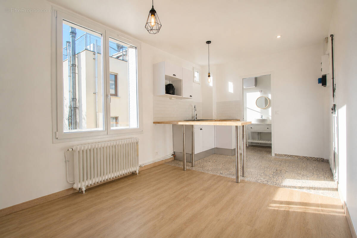Appartement à PARIS-19E