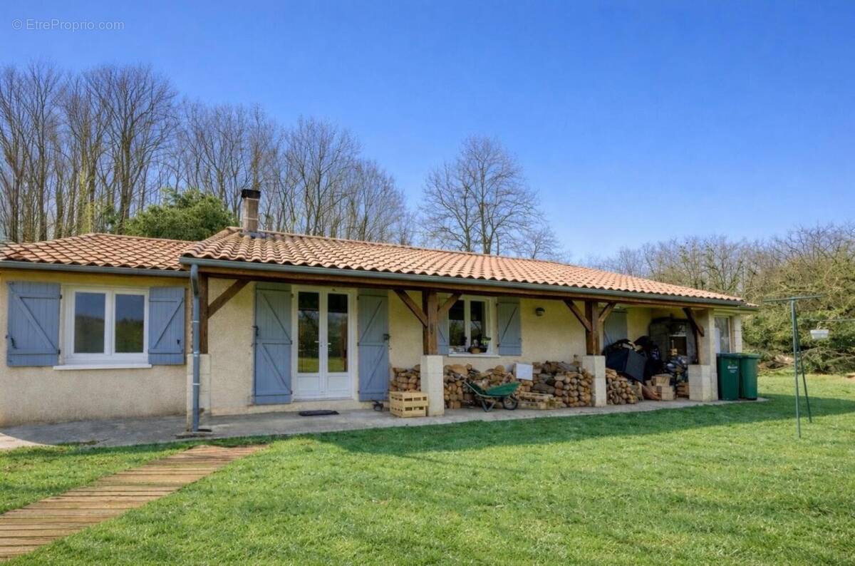 Photo 1 - Maison à CAMBES