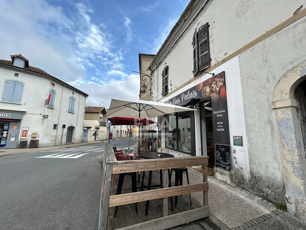 Autre à VIC-EN-BIGORRE