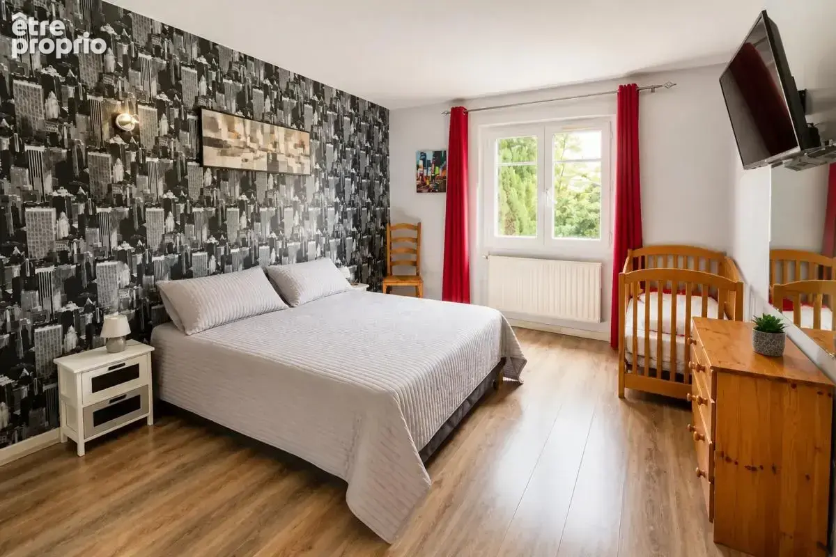 Maison de 7 pièces de 180 m² à Jassans-Riottier - photo 14