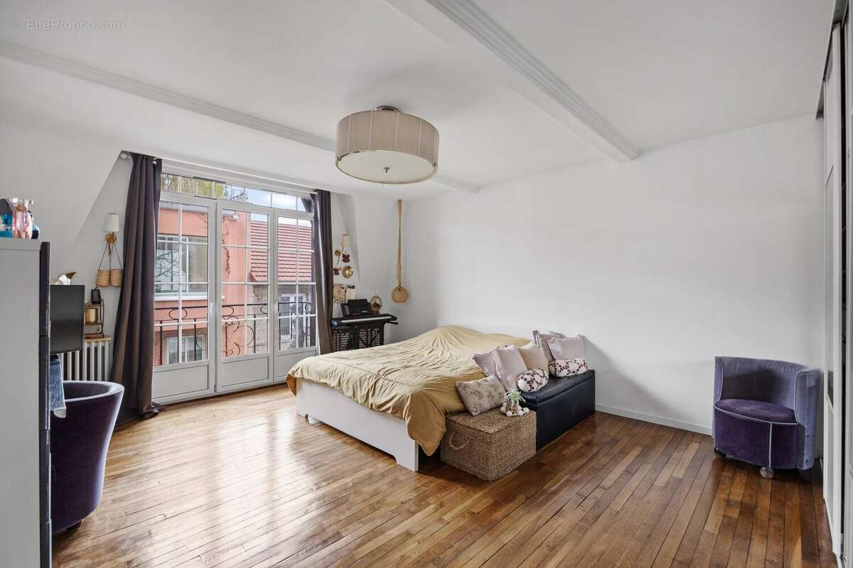 Maison à PARIS-14E