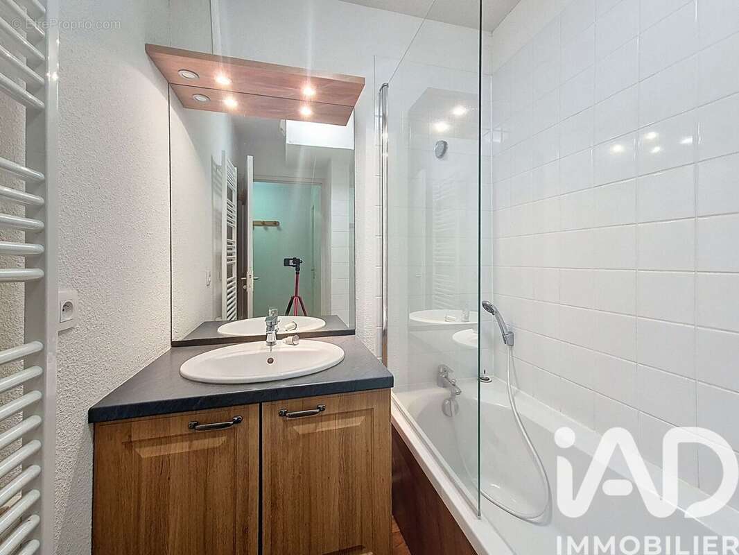 Appartement 28 m² à Besse-Et-Saint-Anastaise  - photo 7