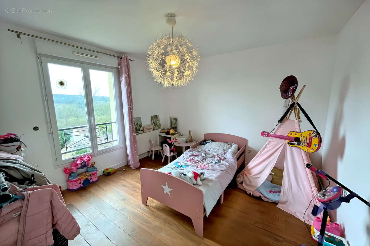 Maison à QUINCY-VOISINS