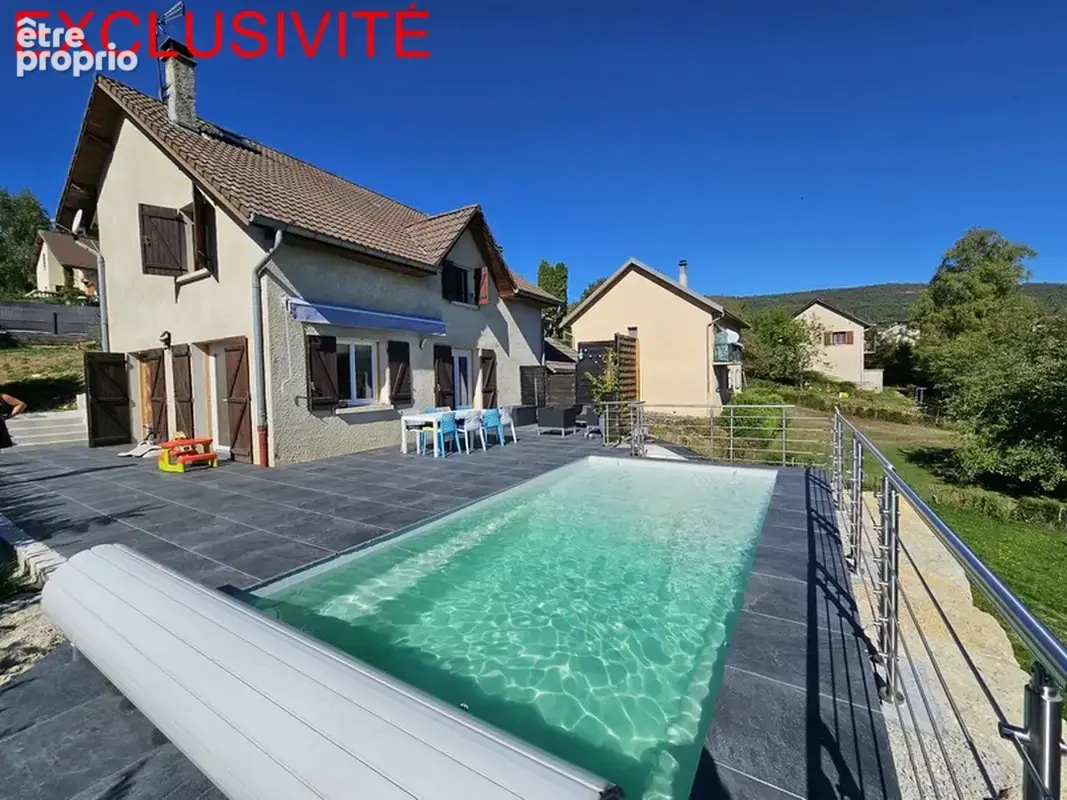 Lavans-lès-Saint-Claude : villa rénovée avec piscine et jolie vue dominante - photo 1