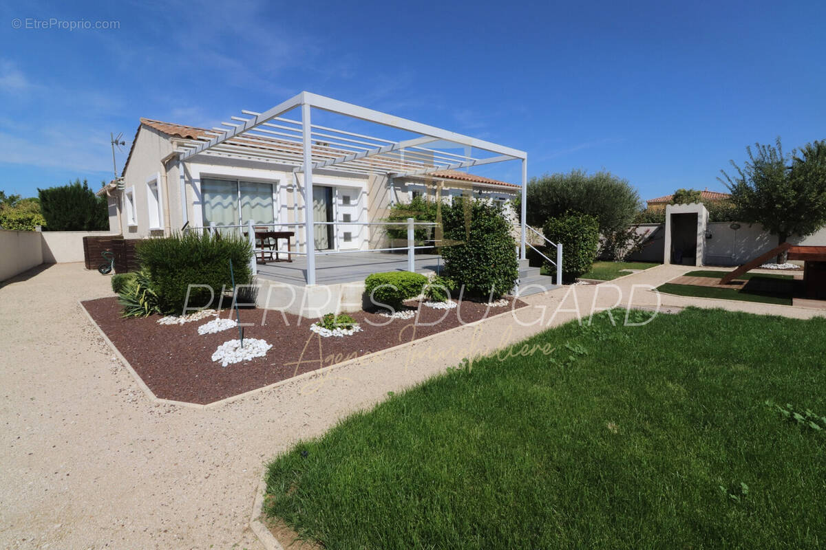 Maison à ROCHEFORT-DU-GARD