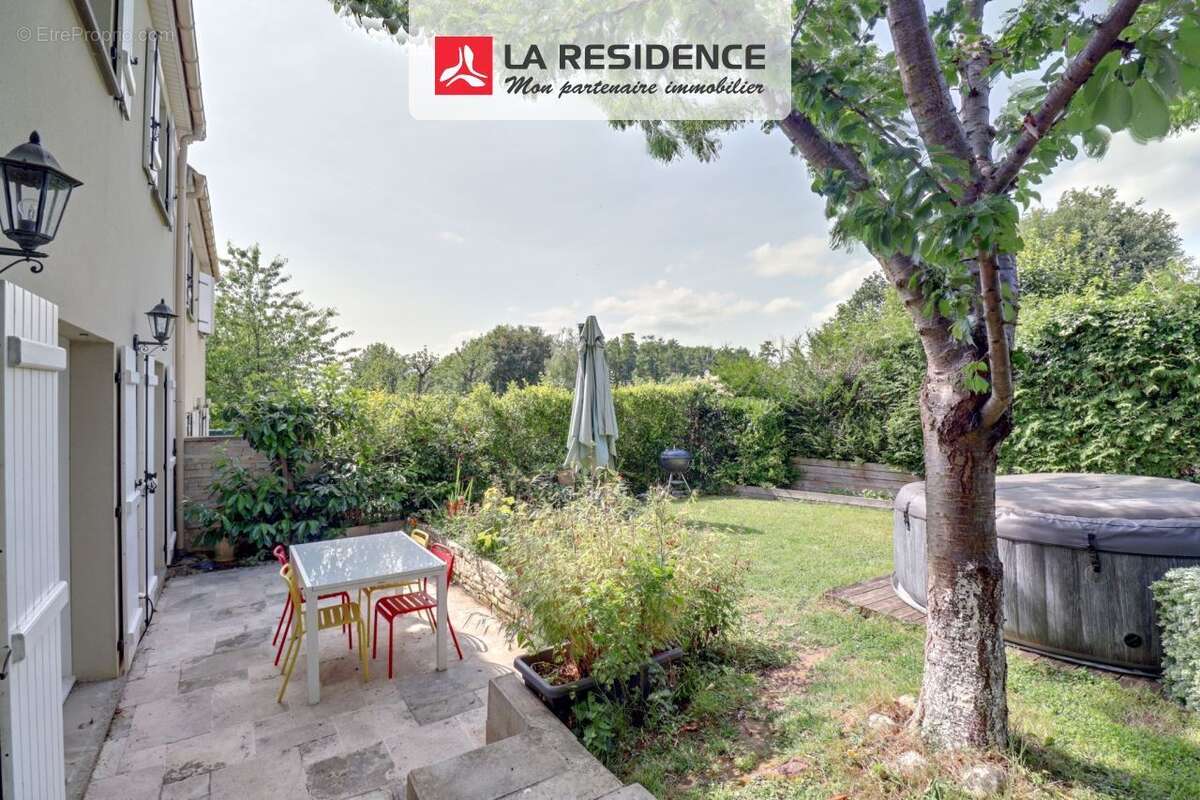 Maison à VILLIERS-SAINT-FREDERIC