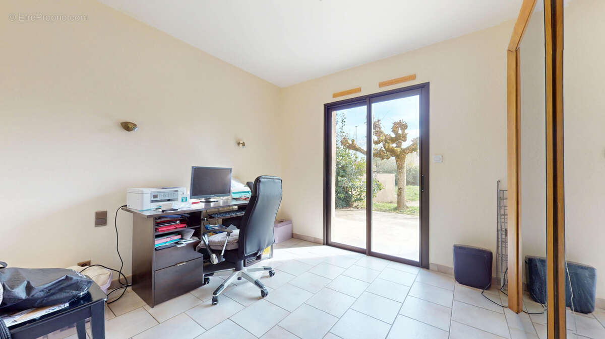 Maison à LA TOUR-DU-CRIEU