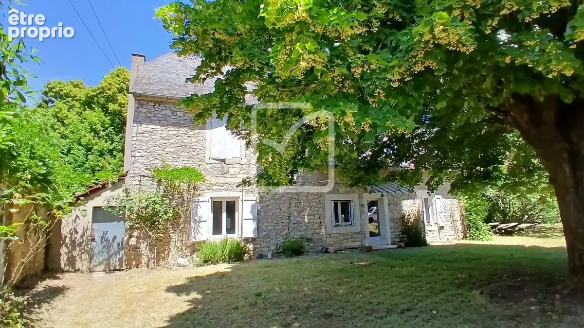 Maison en pierre avec dépendances et jardin - photo 2