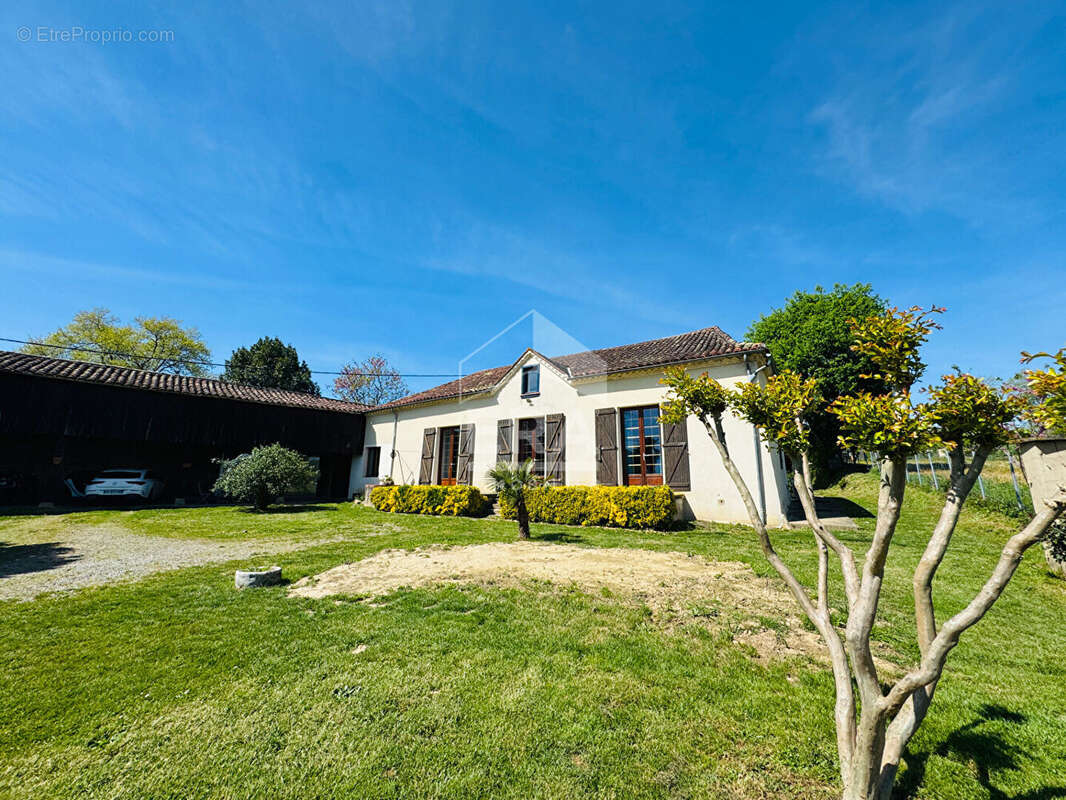 Maison à SAINT-LANNE