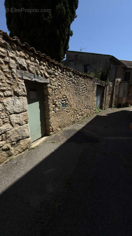 Exclusivité - Demeure d’exception du XVe siècle au cœur de la Provence - Saint Trinit (Vaucluse) - photo 25
