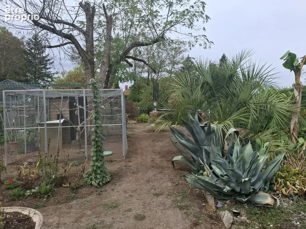 Maison familiale avec terrain et garage - photo 10