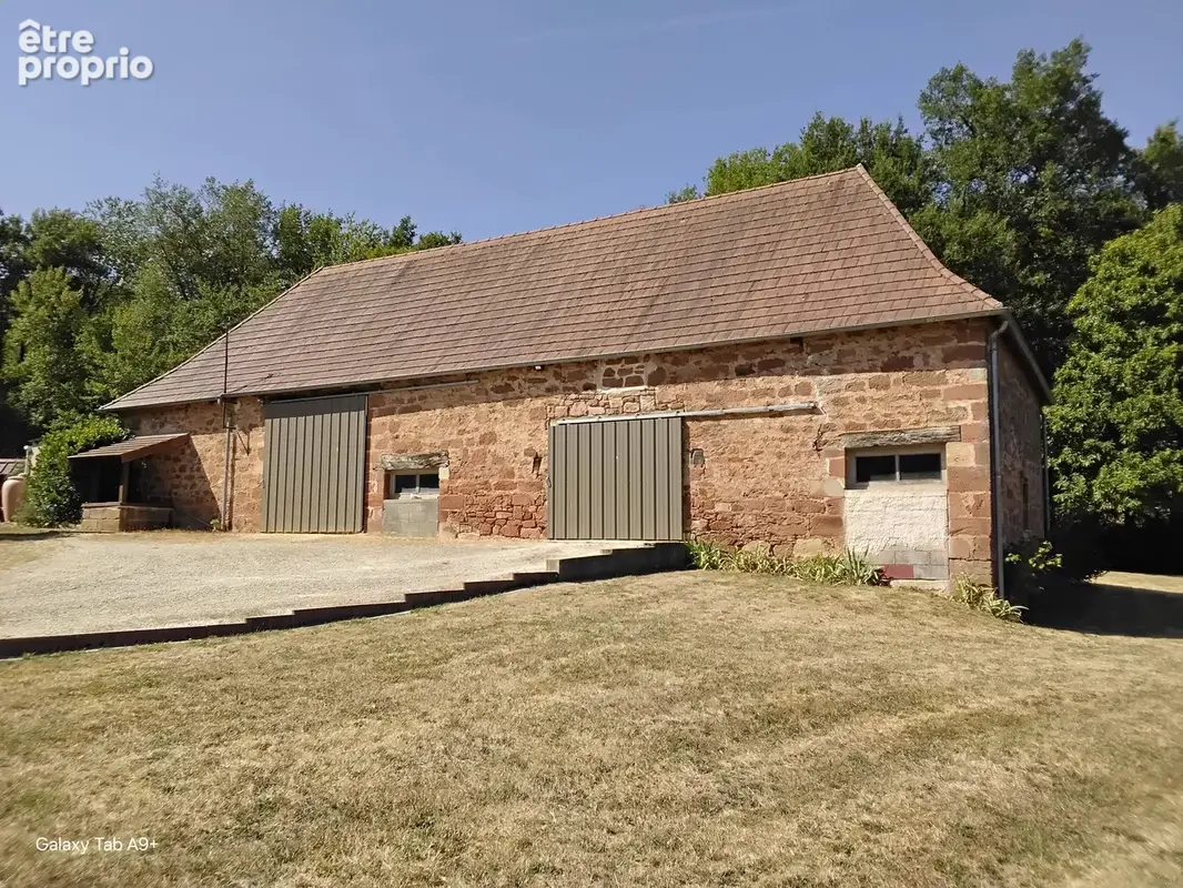 Charmante maison de 3 chambres avec grange, piscine et jardin de 9357m² - photo 5
