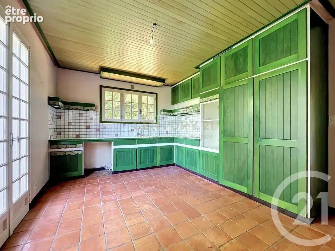 Maison 7 pièces 210 m² à vendre à Bourgoin-Jallieu (38300) - photo 4
