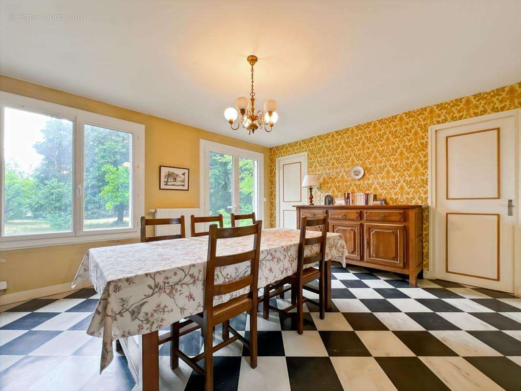 Maison à LAILLY-EN-VAL