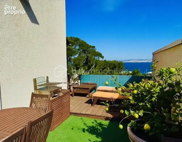 Appartement à MARSEILLE-8E