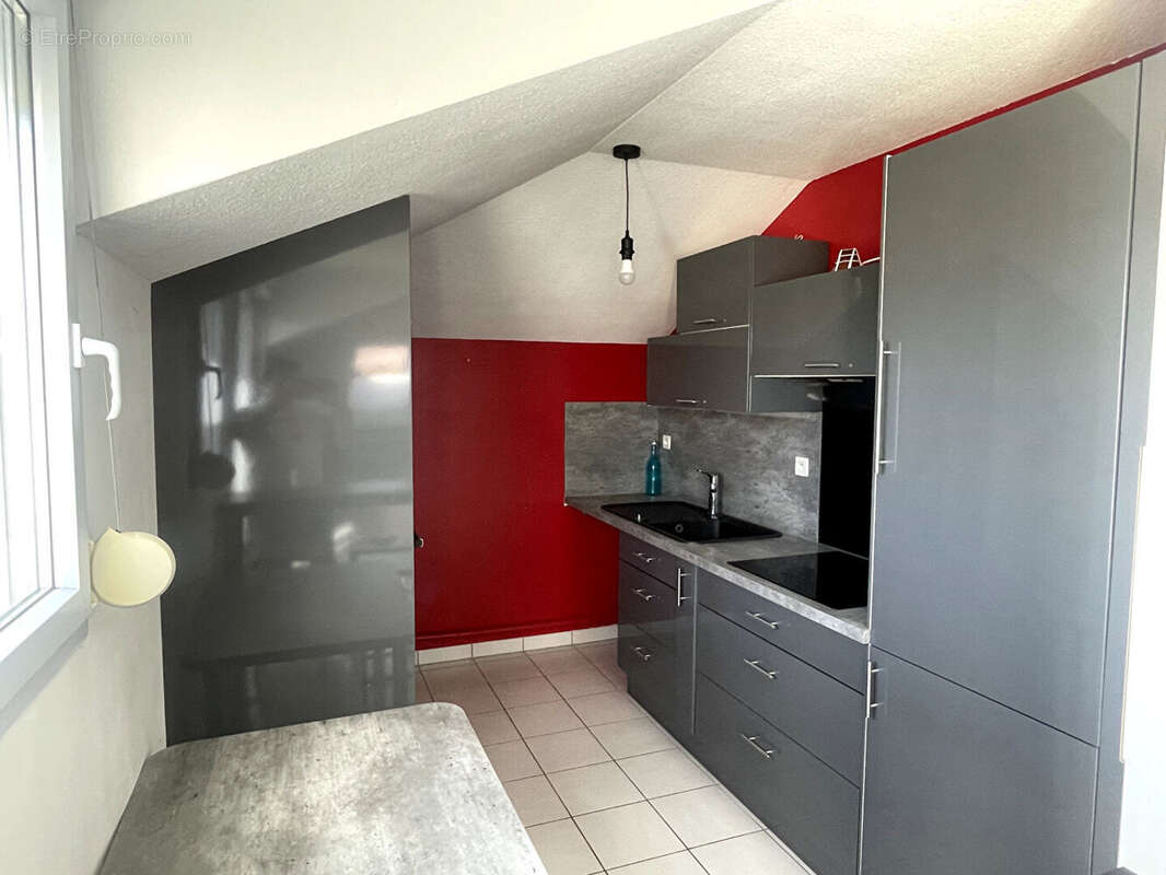 Appartement à GENESTON