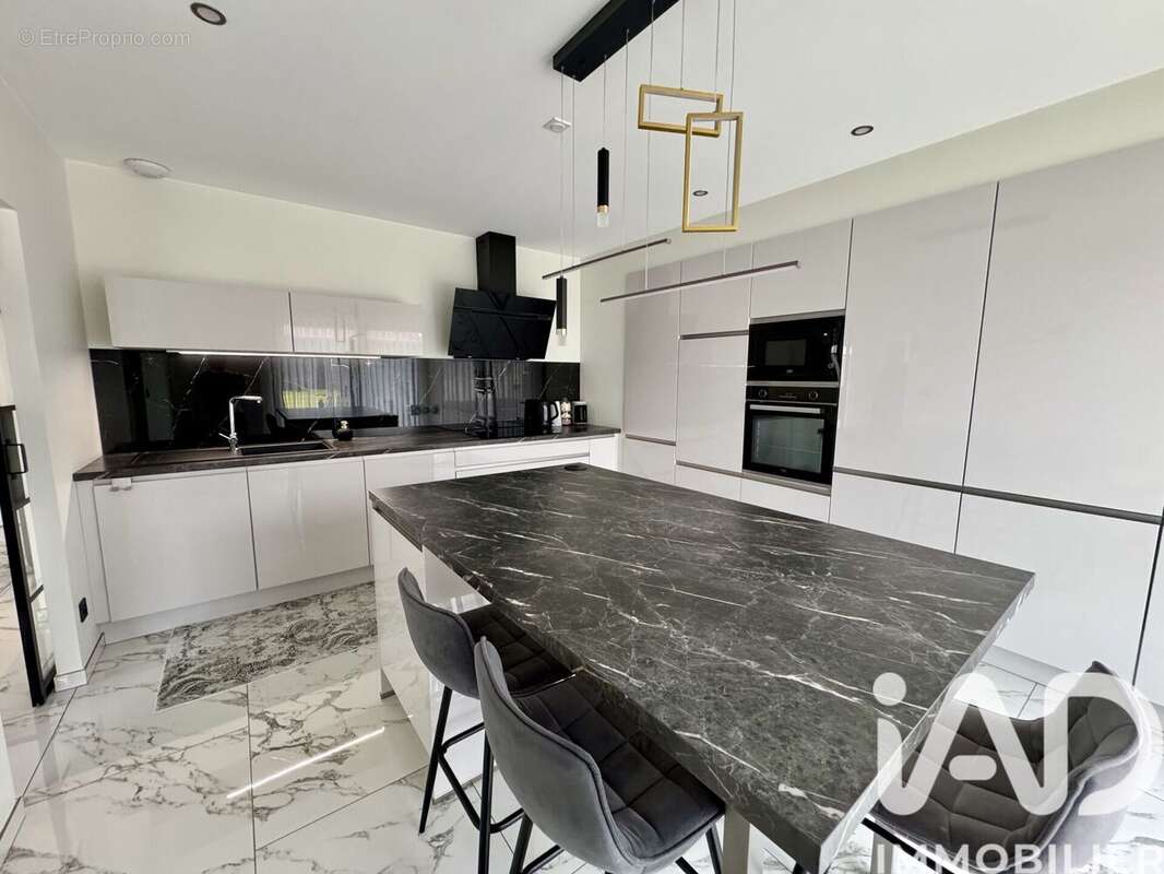 Photo 4 - Maison à BALBIGNY