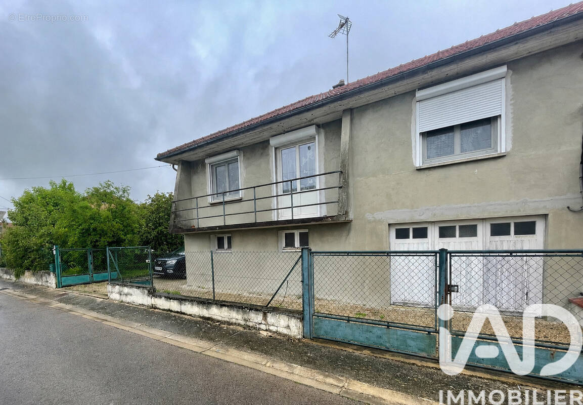 Photo 1 - Maison à ANGLURE