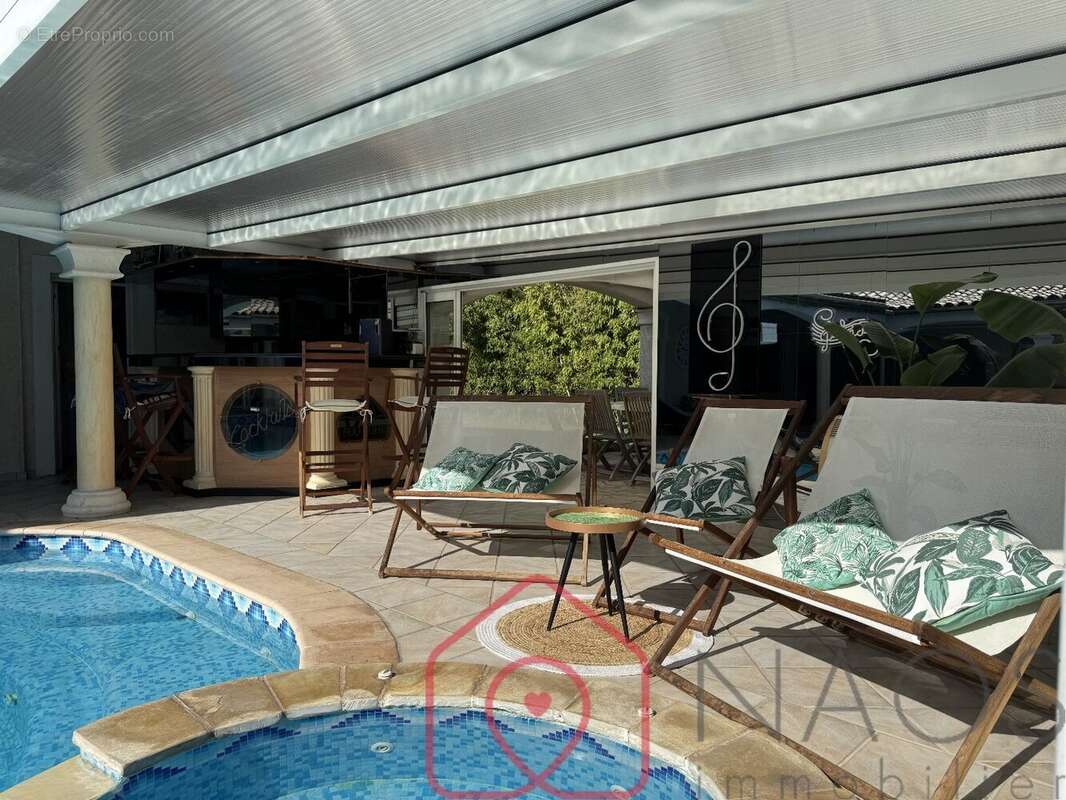 Maison à PUGET-SUR-ARGENS