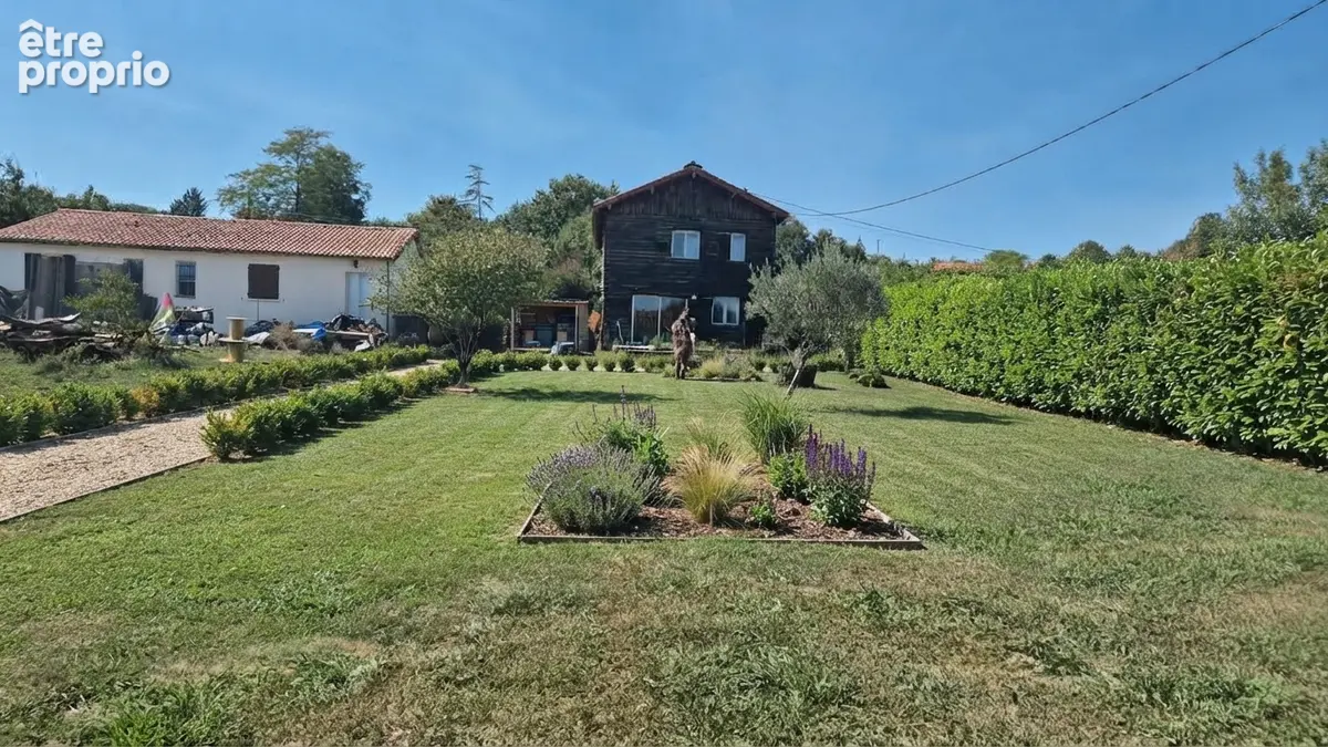 Photo Maison à L'isle-En-Dodon au prix de 185 000€