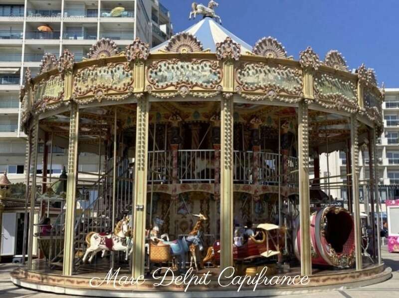 Commerce à CANET-EN-ROUSSILLON