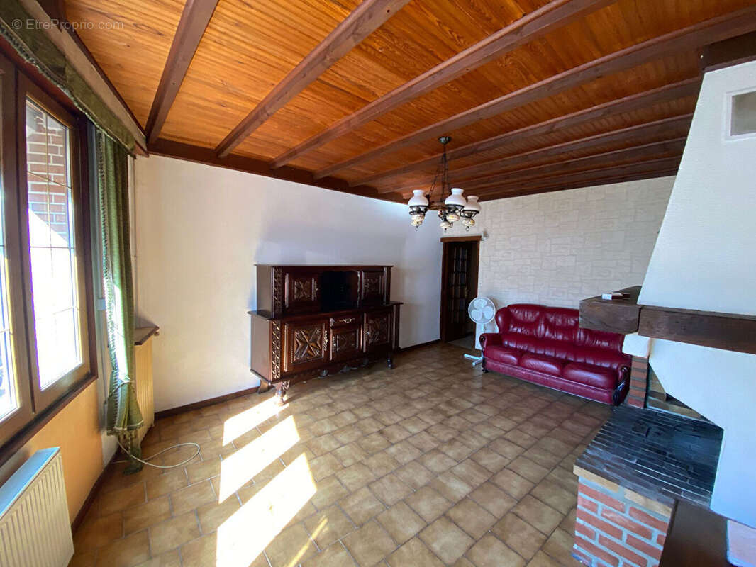 Maison à SAINT-QUENTIN