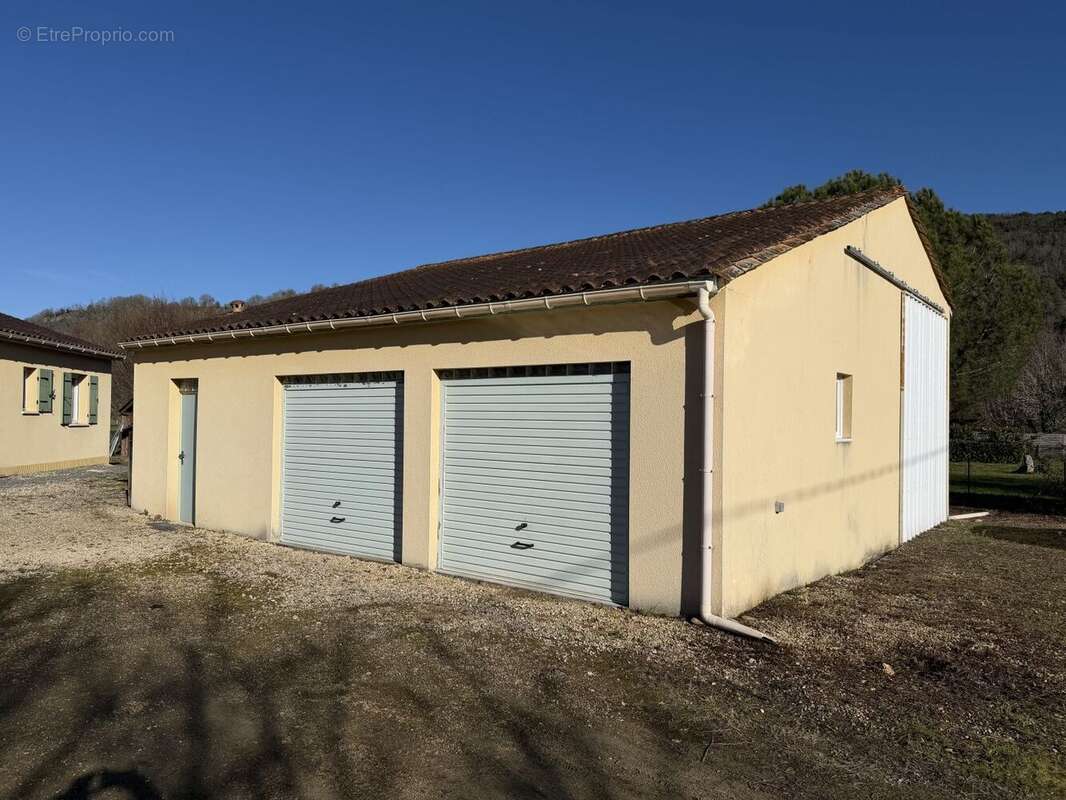 IMG7229 - Maison à BEYNAC-ET-CAZENAC