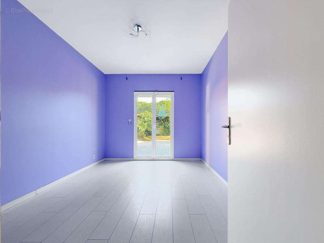 Maison à TOURRETTES-SUR-LOUP