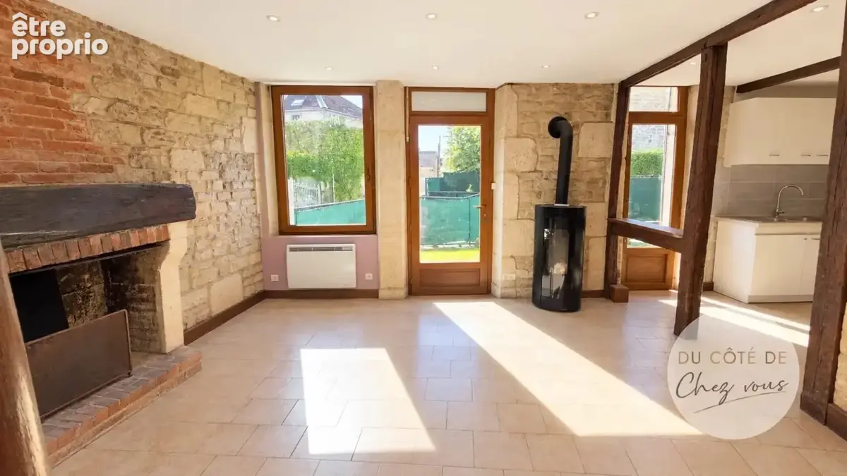 Maison à ARRELLES