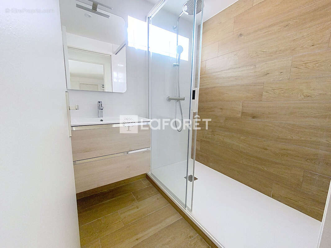 Appartement  hyper cnetre t3 place de parking cellier - photo 6