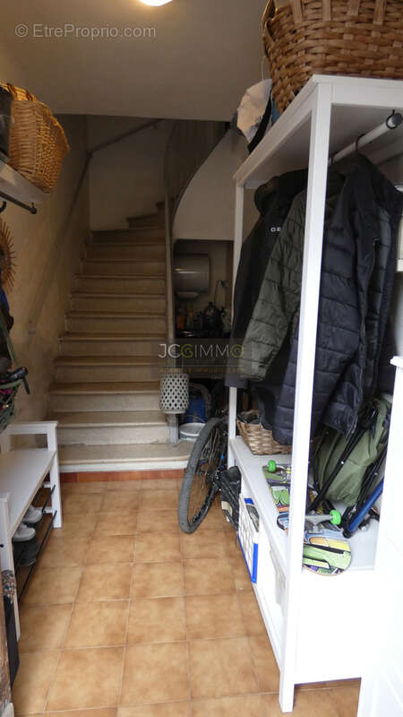 Appartement à CUERS