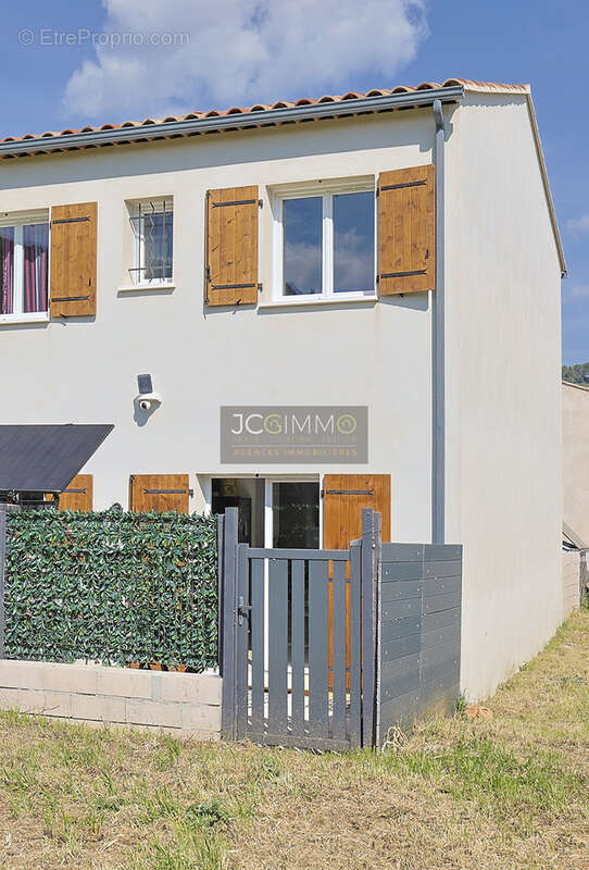 Maison à CARNOULES