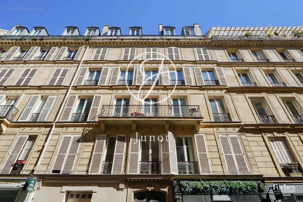 Appartement à PARIS-4E