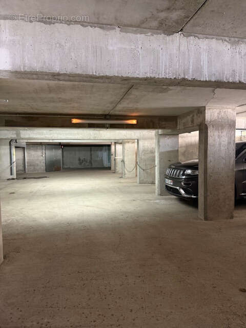 Parking à SAINT-LARY-SOULAN