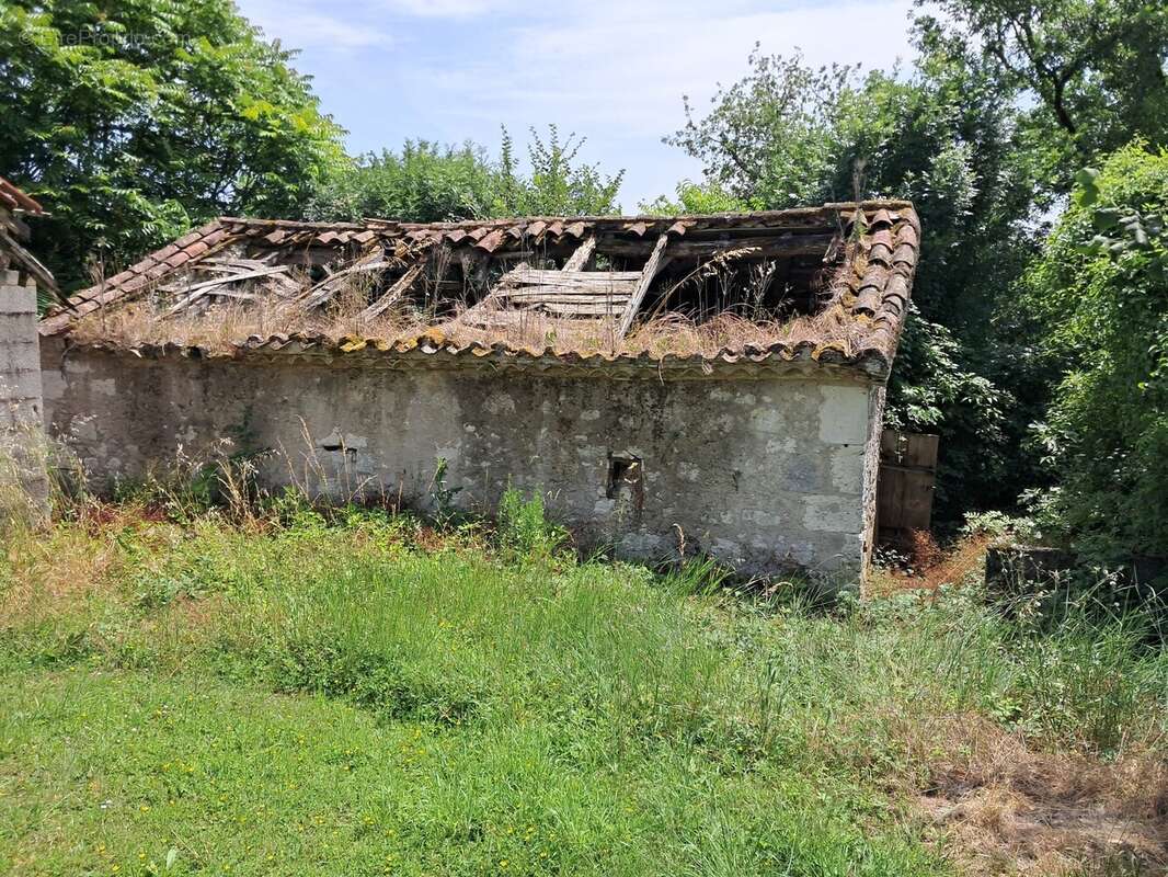 Maison à LAROQUE-TIMBAUT