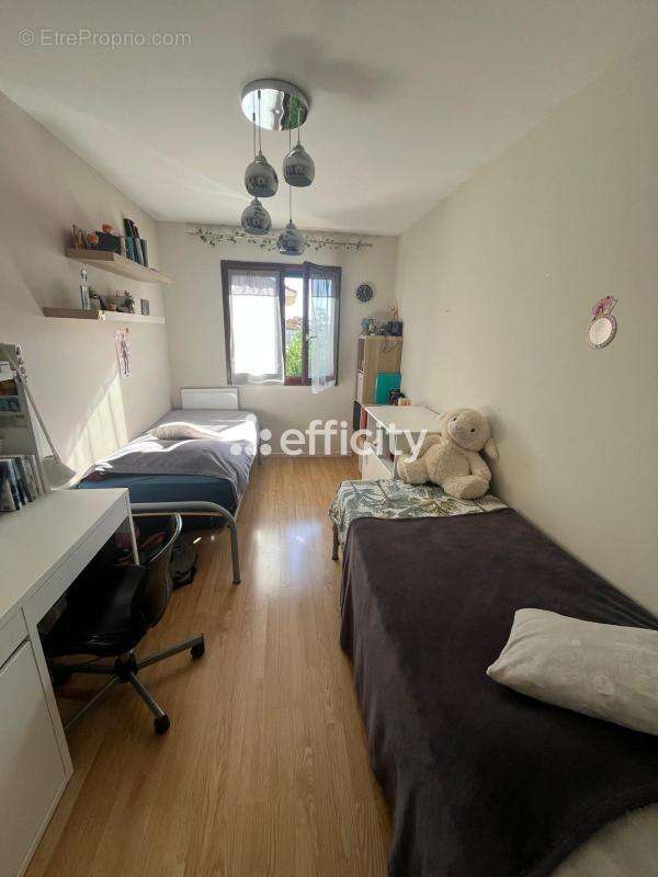 Maison à VAULX-EN-VELIN