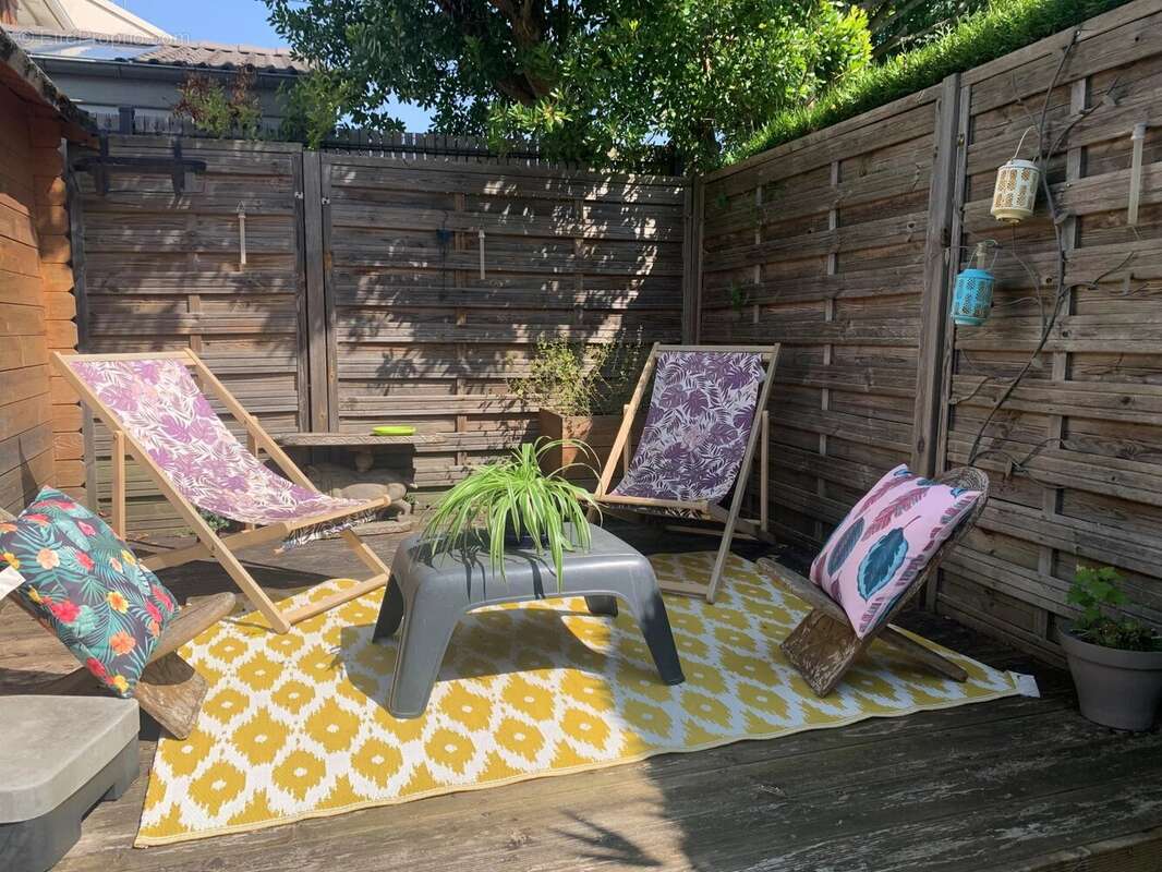 Maison à VOISINS-LE-BRETONNEUX