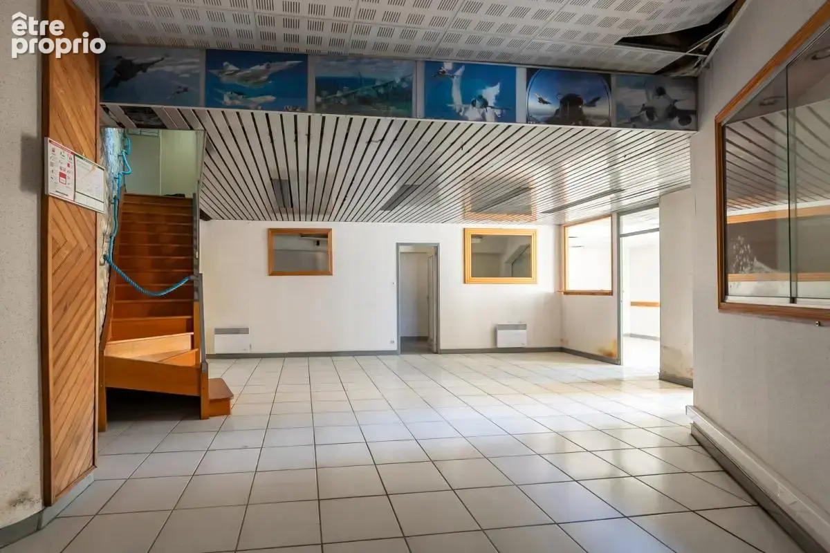 Bureaux en copropriété - 170 m² - Quimper (29) - photo 4