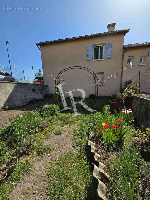 Maison à POLIGNAC