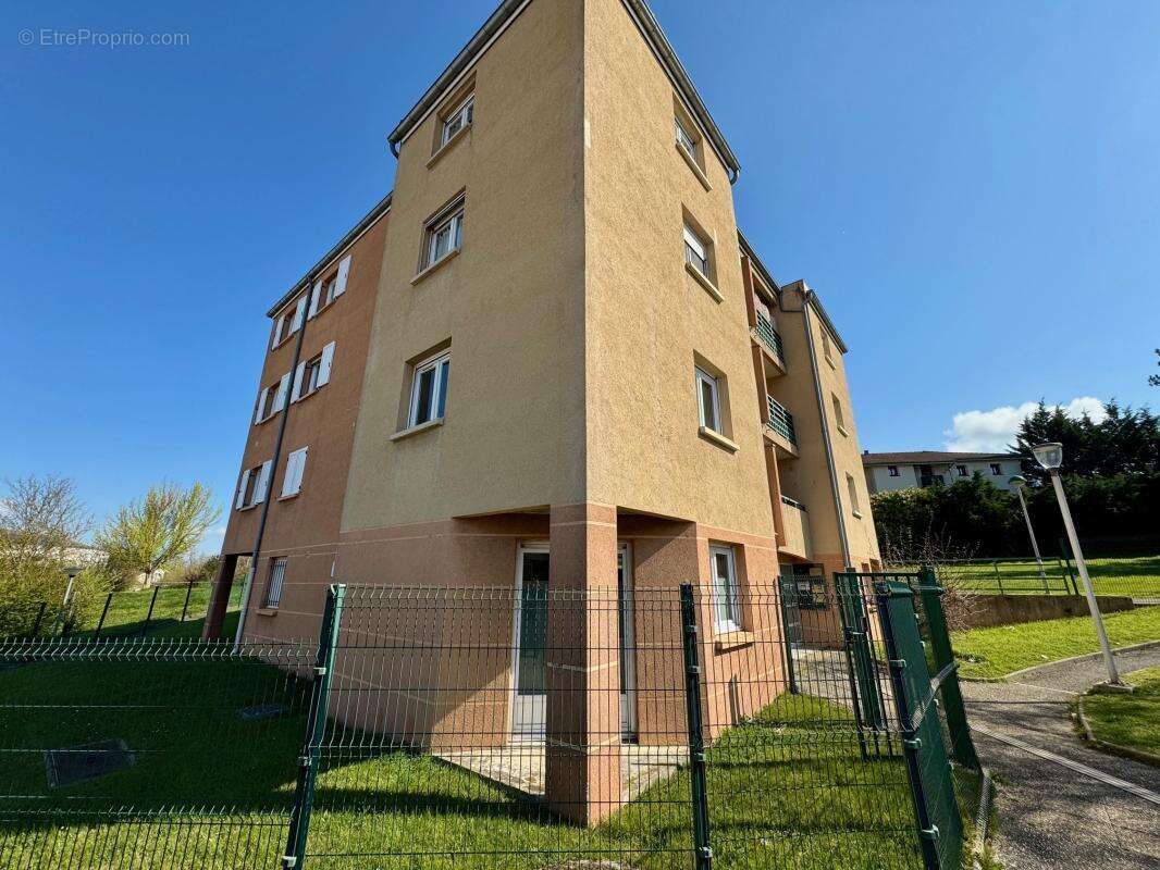 Appartement à VILLEFONTAINE