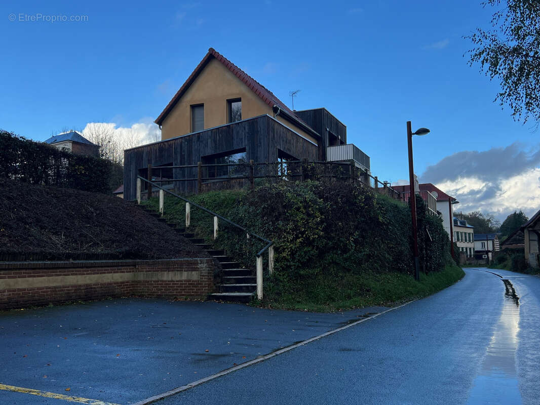 Commerce à MONS-BOUBERT